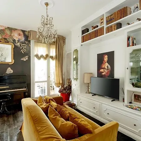 Bologna Luxe Haven Apartament *