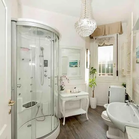 Bologna Luxe Haven Apartament